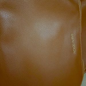 Fawn design changing clutch